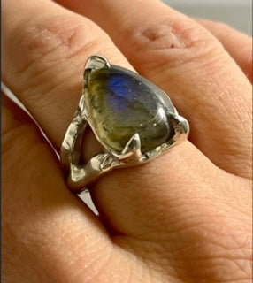 Silver Gothic Labradorite Ring