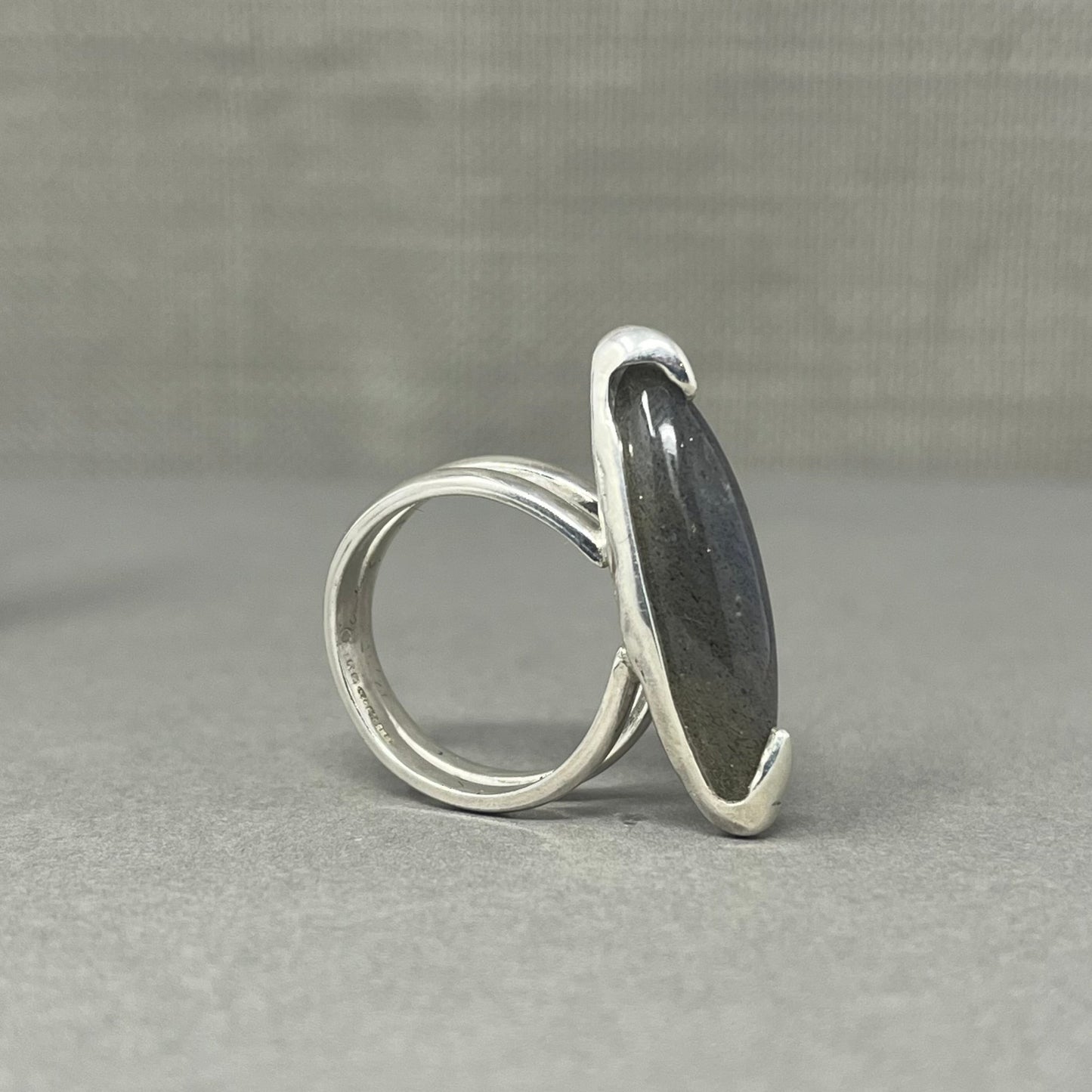 Marquise Labradorite Ring - Emily Lisbeth Jewellery