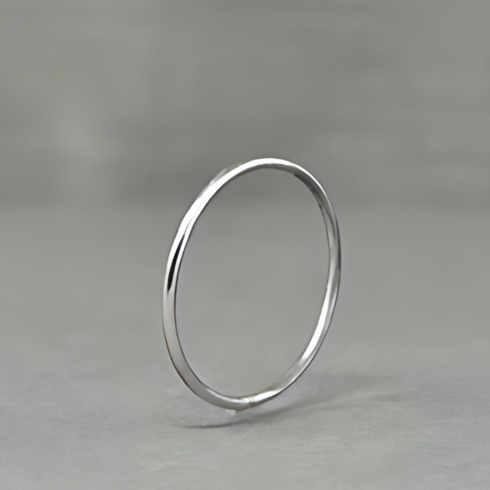 1mm Skinny Gold Wedding Ring - Emily Lisbeth Jewellery