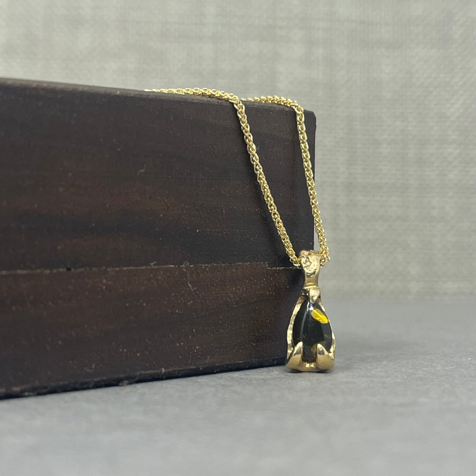 9ct Gold Molten Amber Pendant - Emily Lisbeth Jewellery