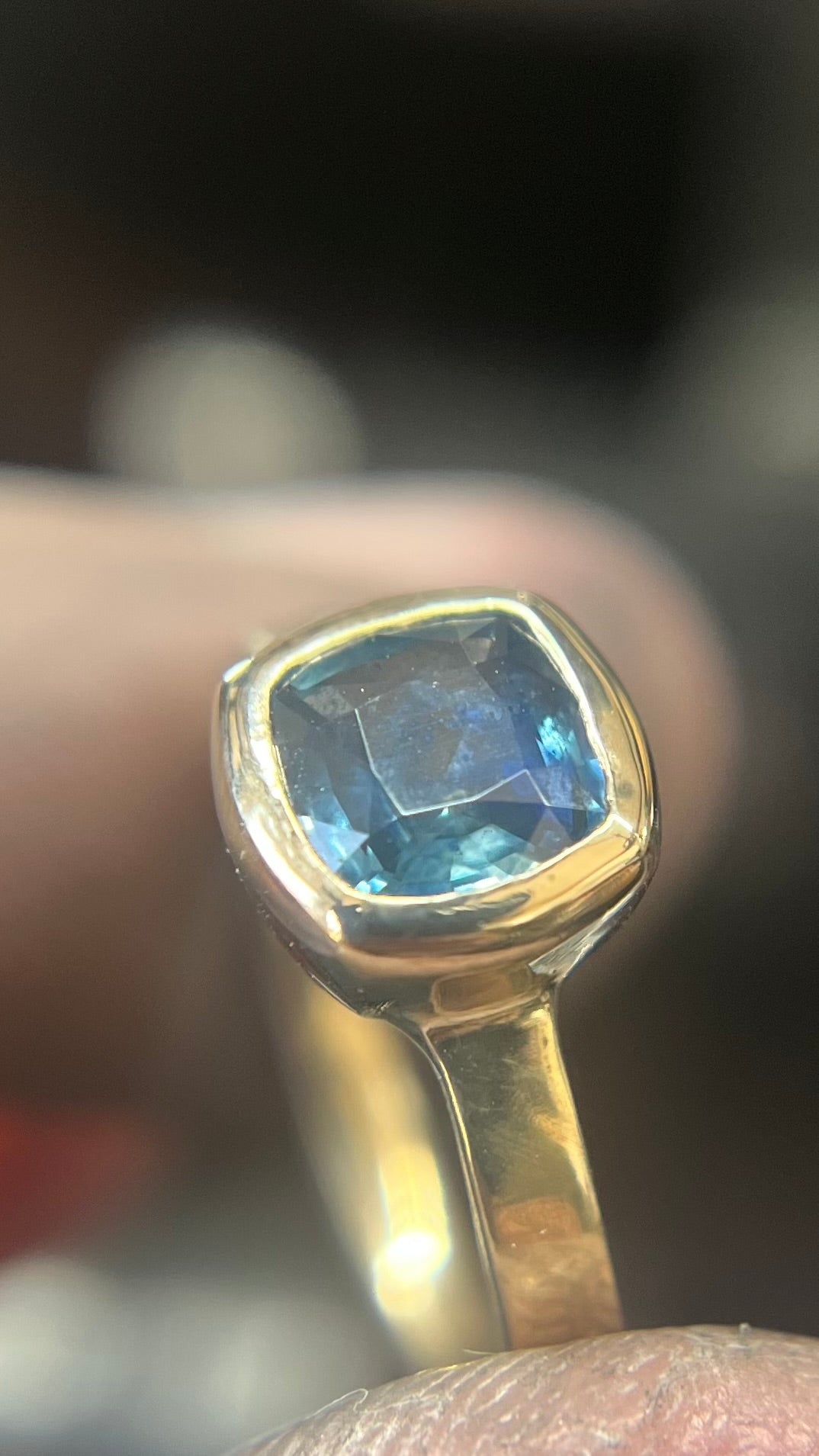 Gold and Teal Montana Sapphire Cocktail Ring - Emily Lisbeth Jewellery