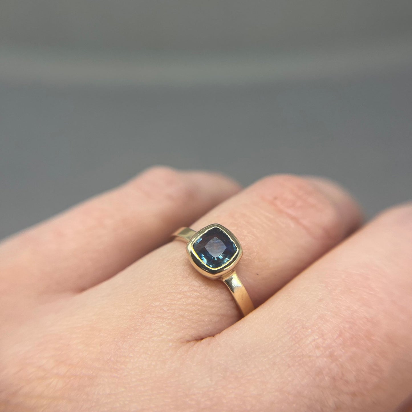 Gold and Teal Montana Sapphire Cocktail Ring - Emily Lisbeth Jewellery
