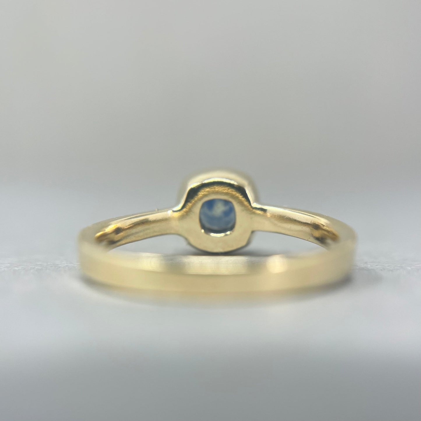 Gold and Teal Montana Sapphire Cocktail Ring - Emily Lisbeth Jewellery