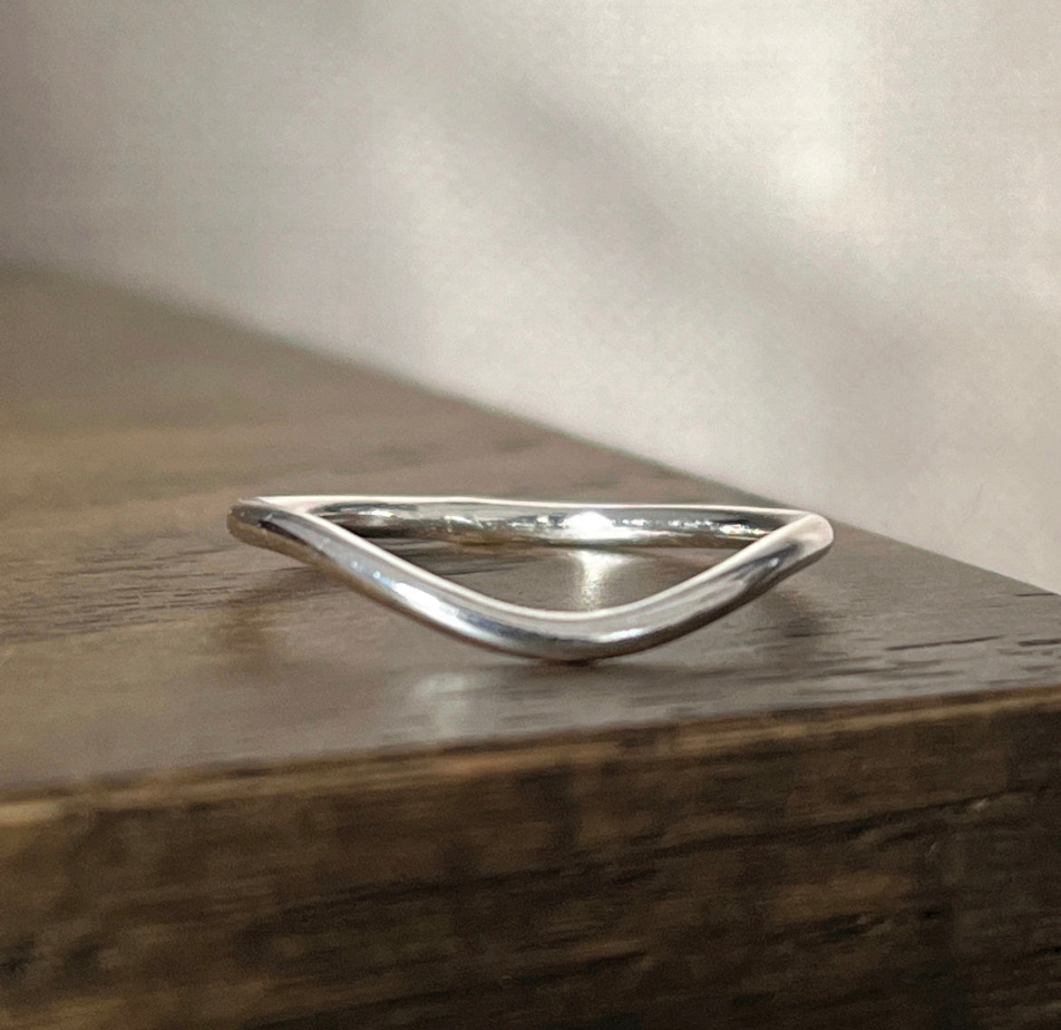 1.5mm Gold Curved Wishbone Wedding Ring
