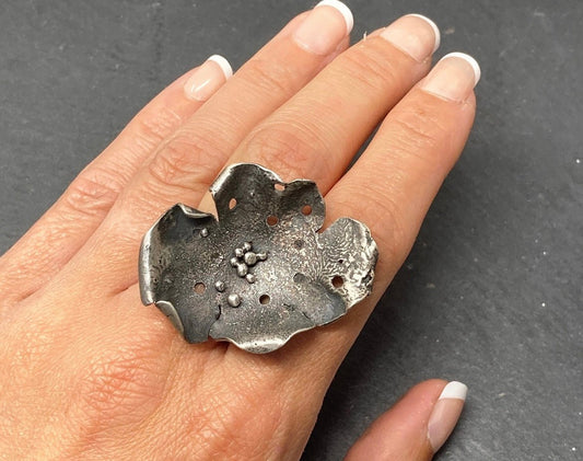 Large Peony Flower Ring Size O / Sterling Silver - Emily Lisbeth Jewellery