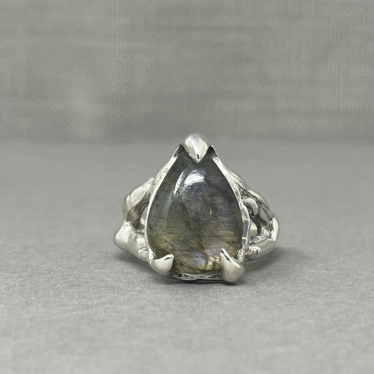 Molten Silver Gothic Labradorite Ring - Emily Lisbeth Jewellery