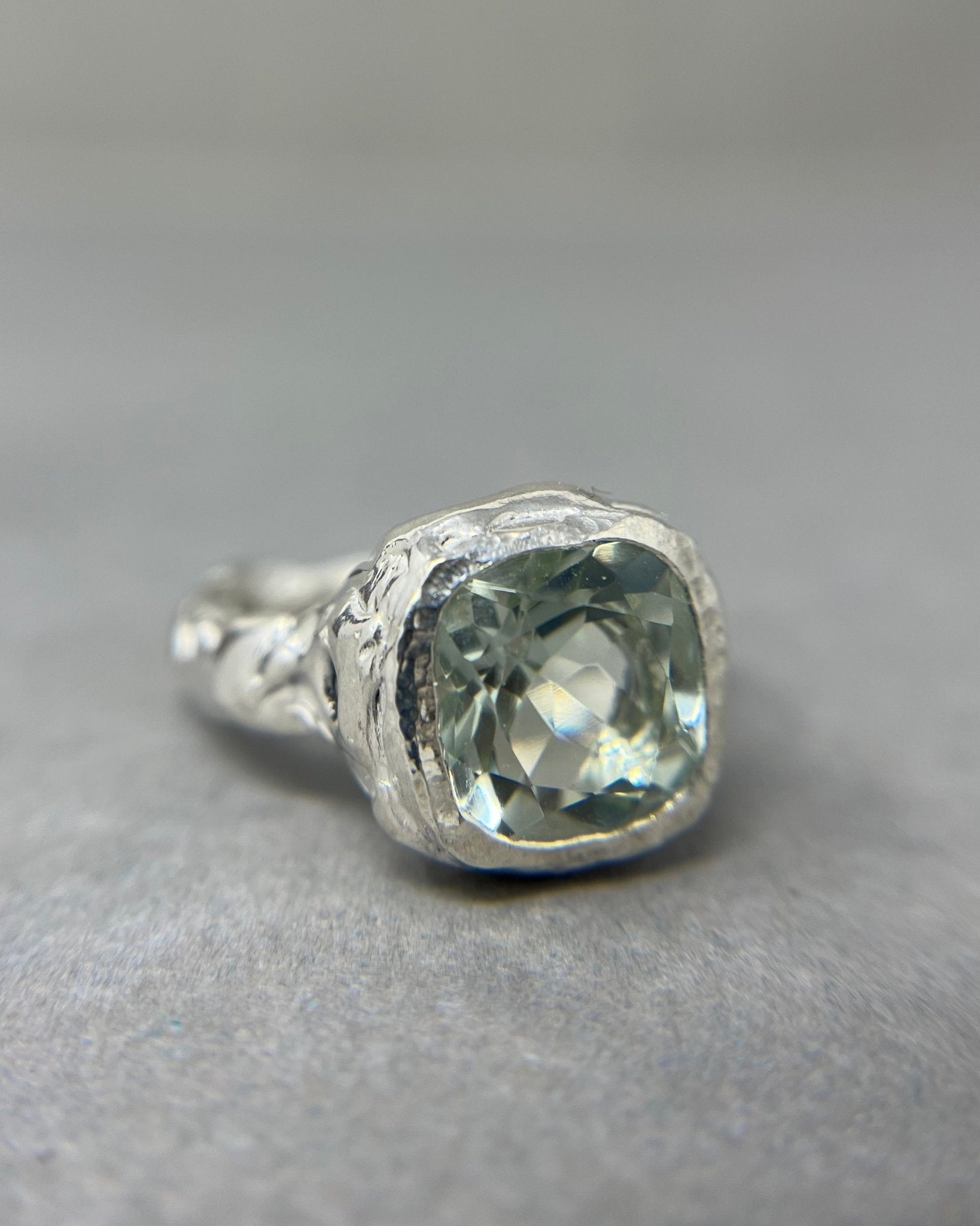 Pale Green Quartz Molten Ring - Emily Lisbeth Jewellery