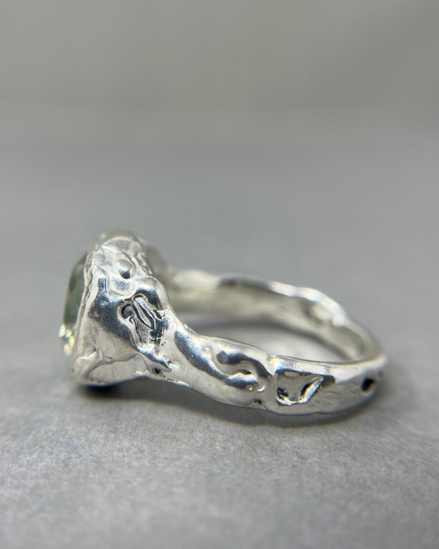 Pale Green Quartz Molten Ring - Emily Lisbeth Jewellery