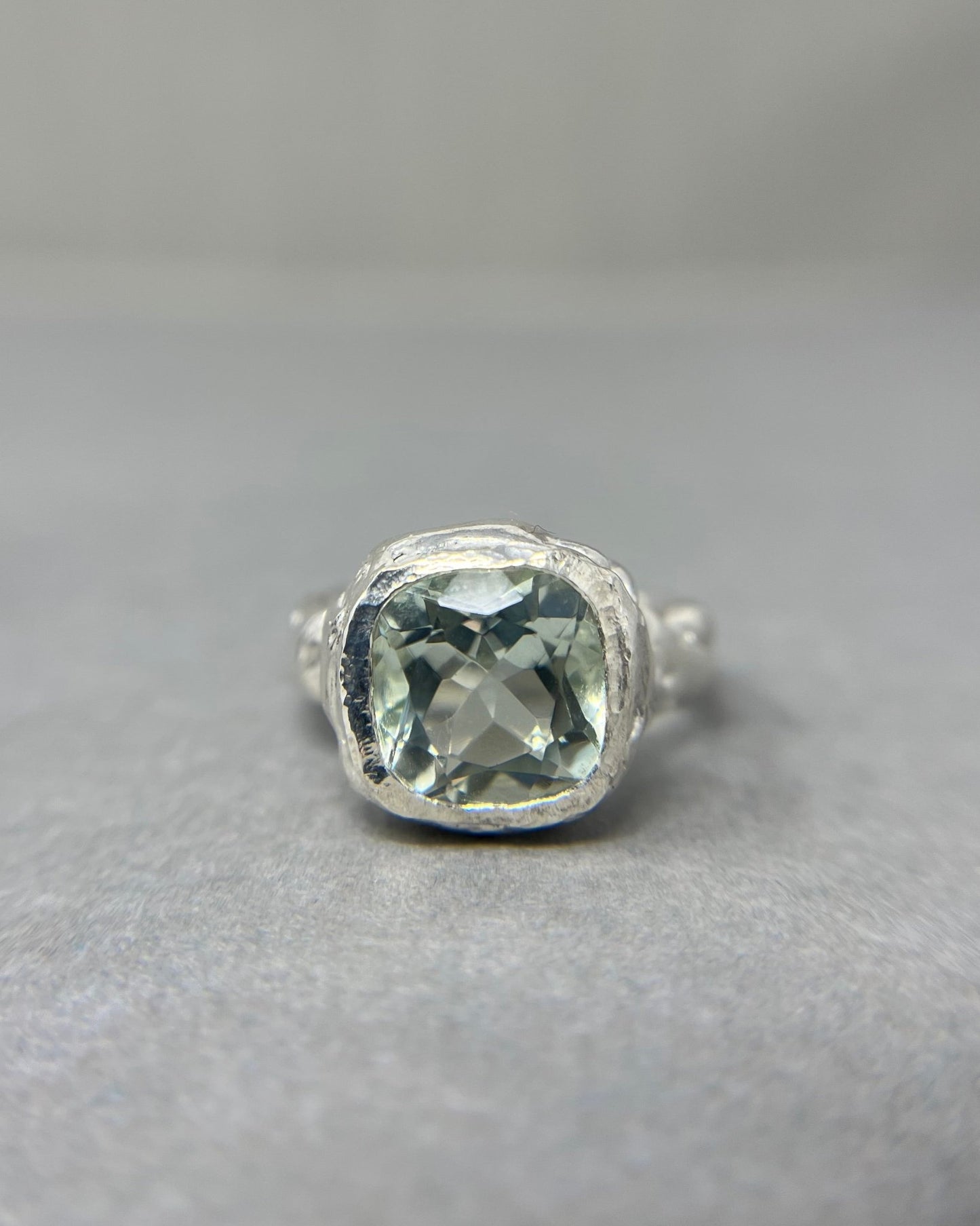 Pale Green Quartz Molten Ring - Emily Lisbeth Jewellery