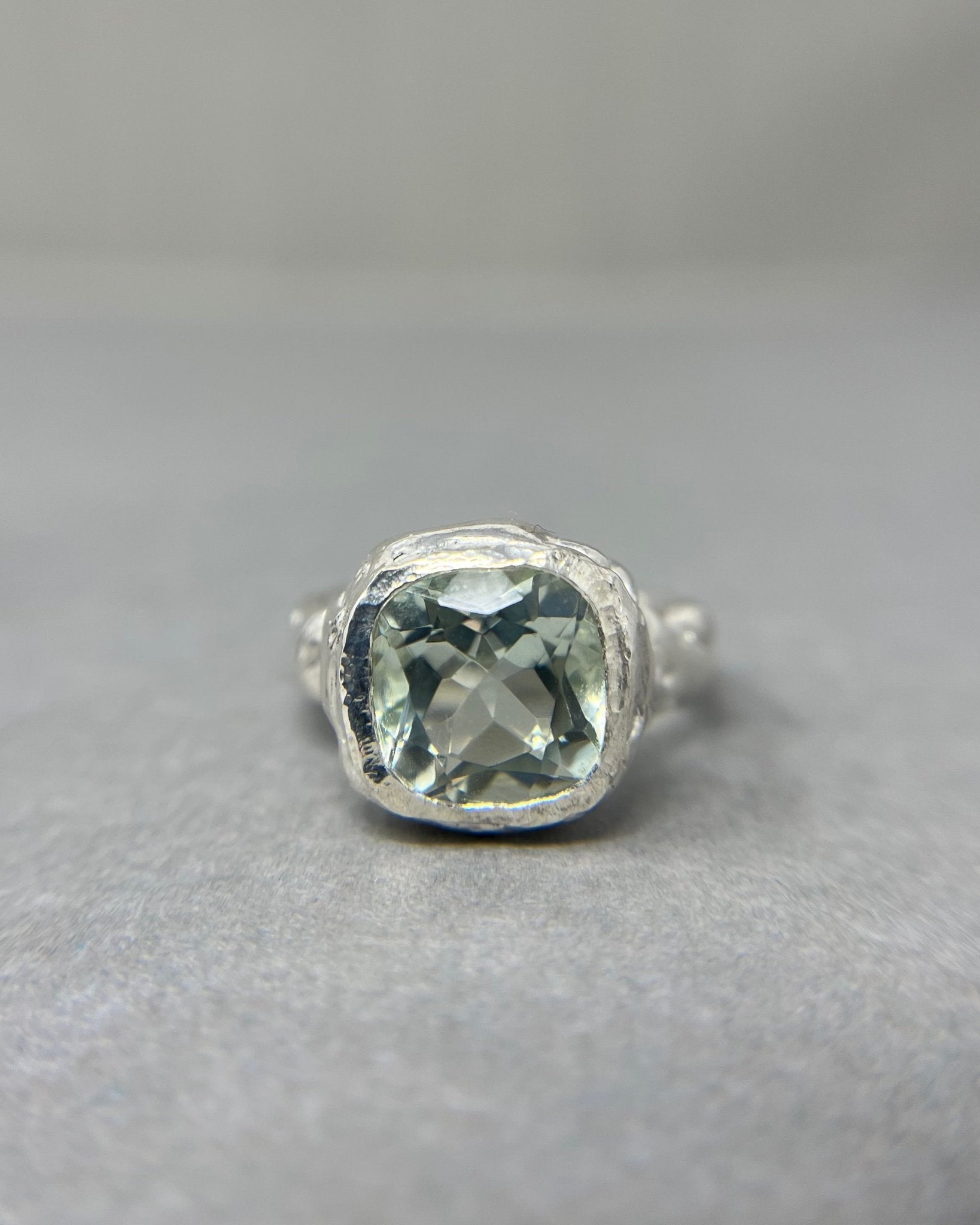 Pale Green Quartz Molten Ring - Emily Lisbeth Jewellery