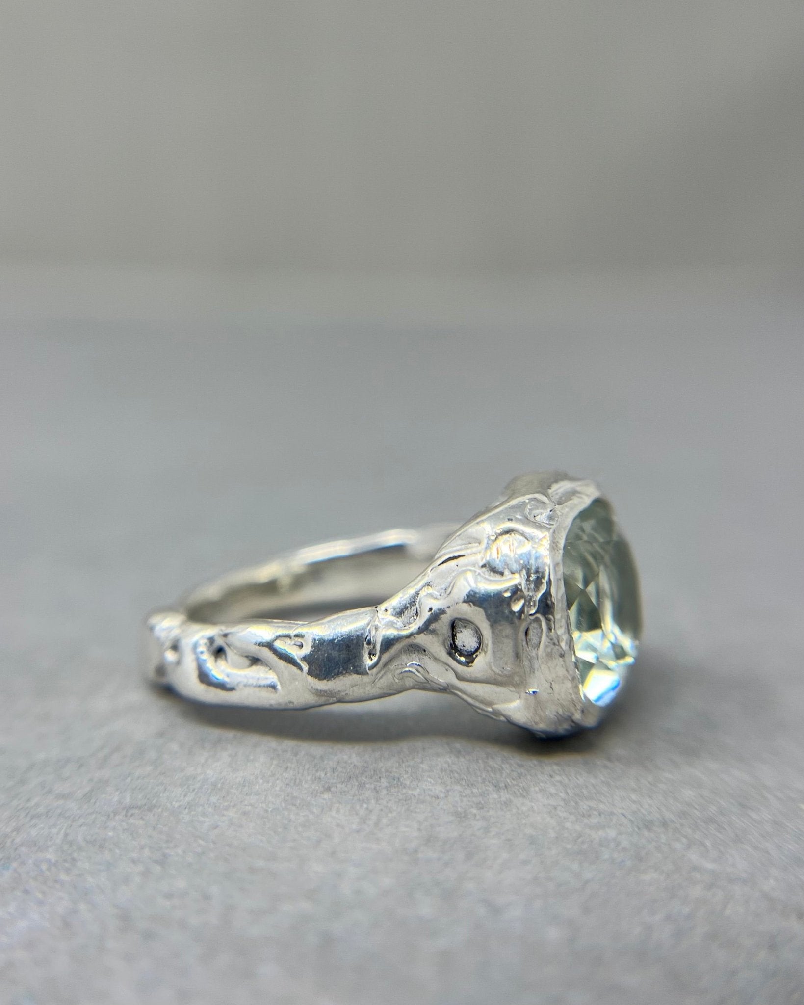 Pale Green Quartz Molten Ring - Emily Lisbeth Jewellery